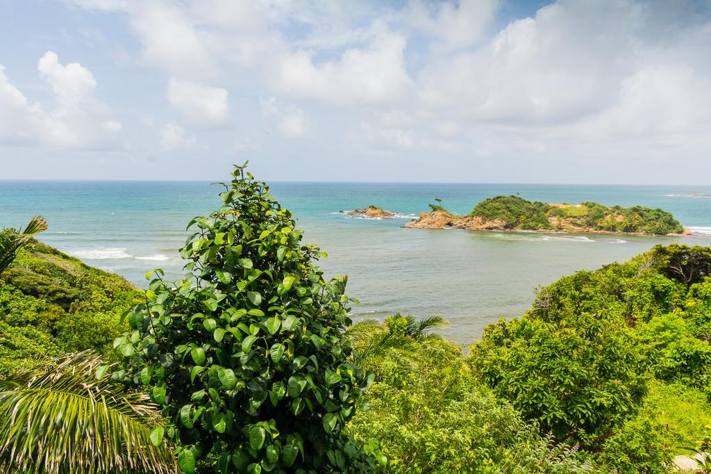 Отель Calibishie Cove Экстерьер фото